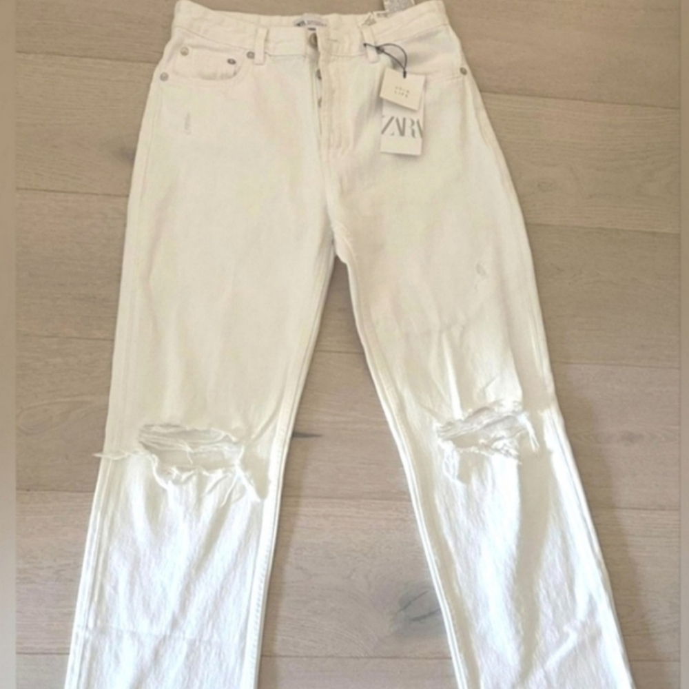 NEW Zara Mid Rise Full Length Straight Jeans